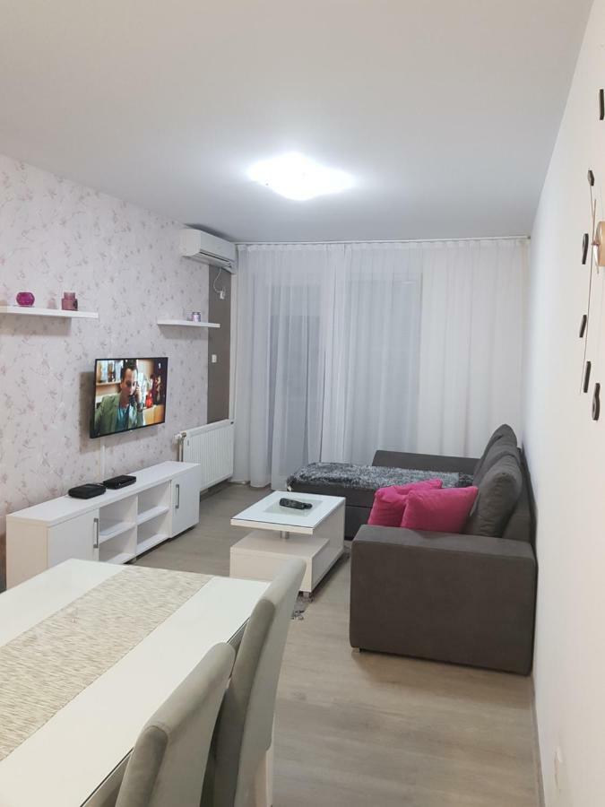 Apartment Gea 18 Novi Sad Exteriér fotografie
