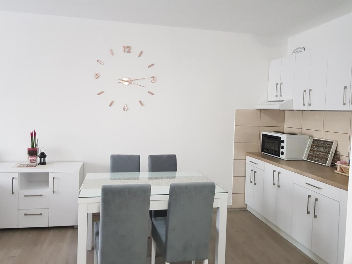 Apartment Gea 18 Novi Sad Exteriér fotografie